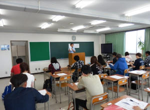 通信制高校スクーリングの授業風景